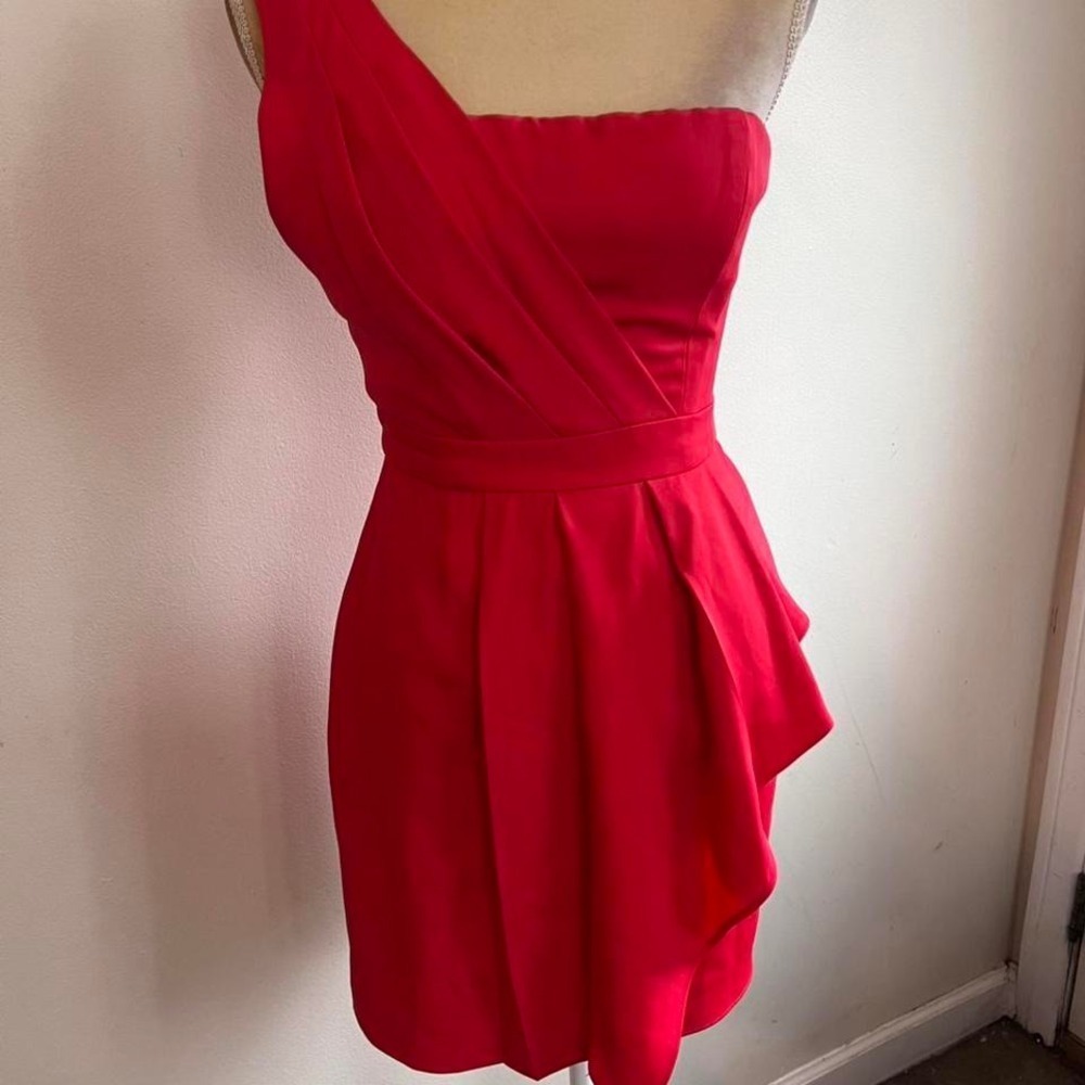BCBG MAXAZRIA red one shoulder mini dress draped skirt size 2
